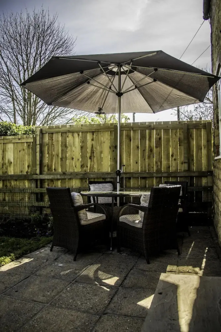 The Old Granary - Holiday Cottage