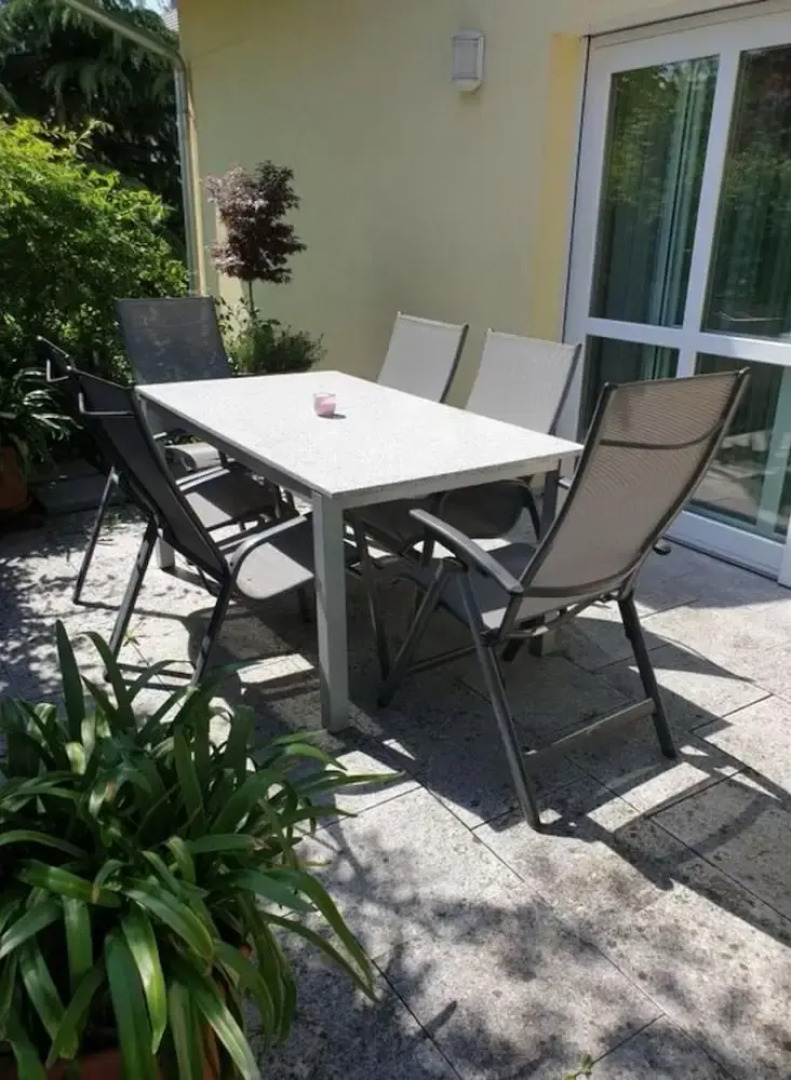 Holiday Apartment in the Rose Garden