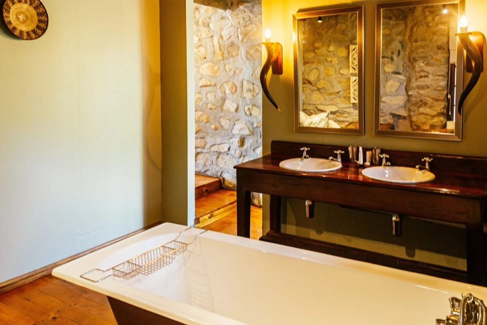 Buccara Noetzie - Lindsay Castle