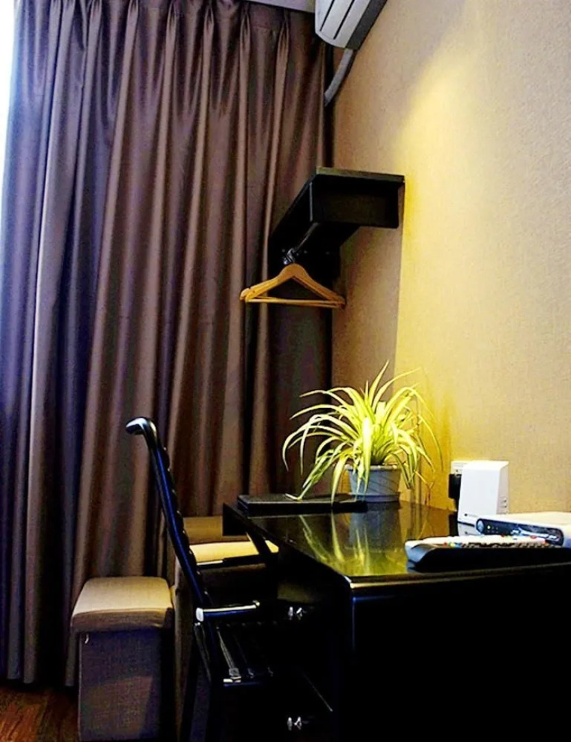 Xichang Yingxi Garden Hotel