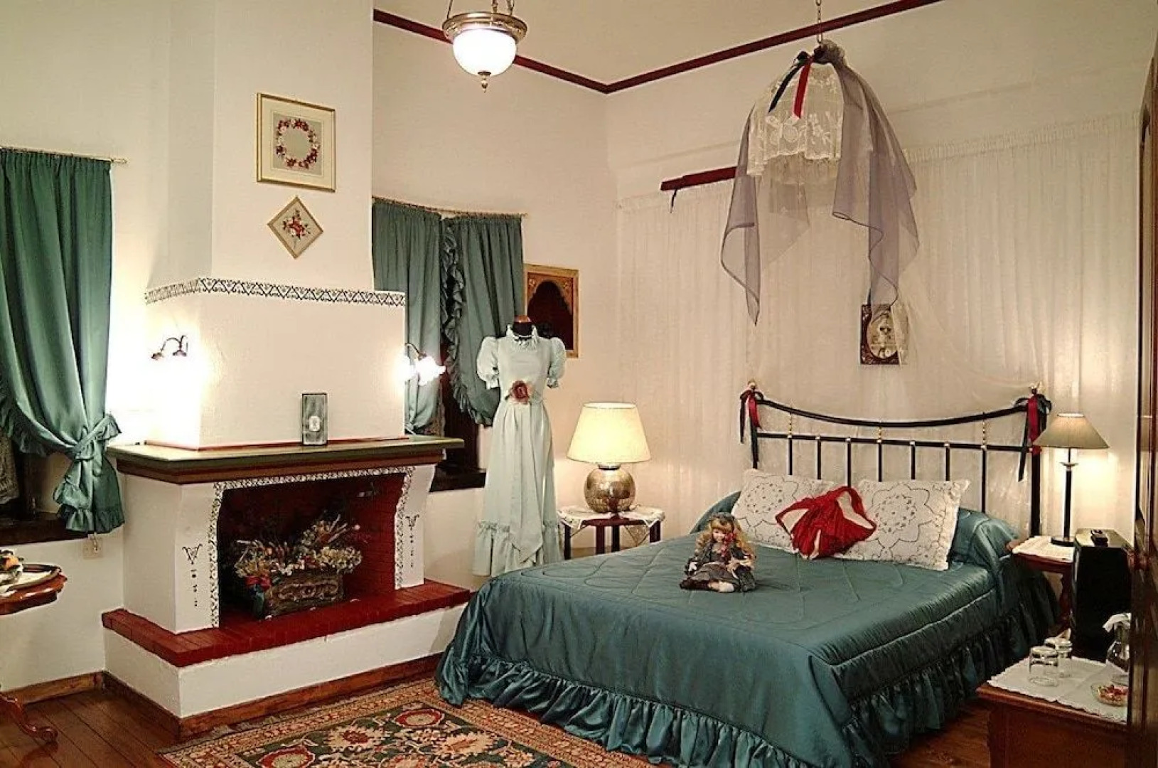 Glorious Peleys Castle Hotel