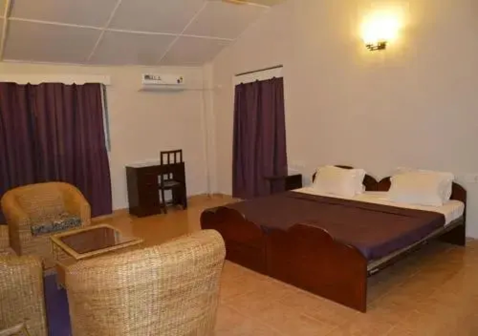 Nya Sylee Director's Bungalow