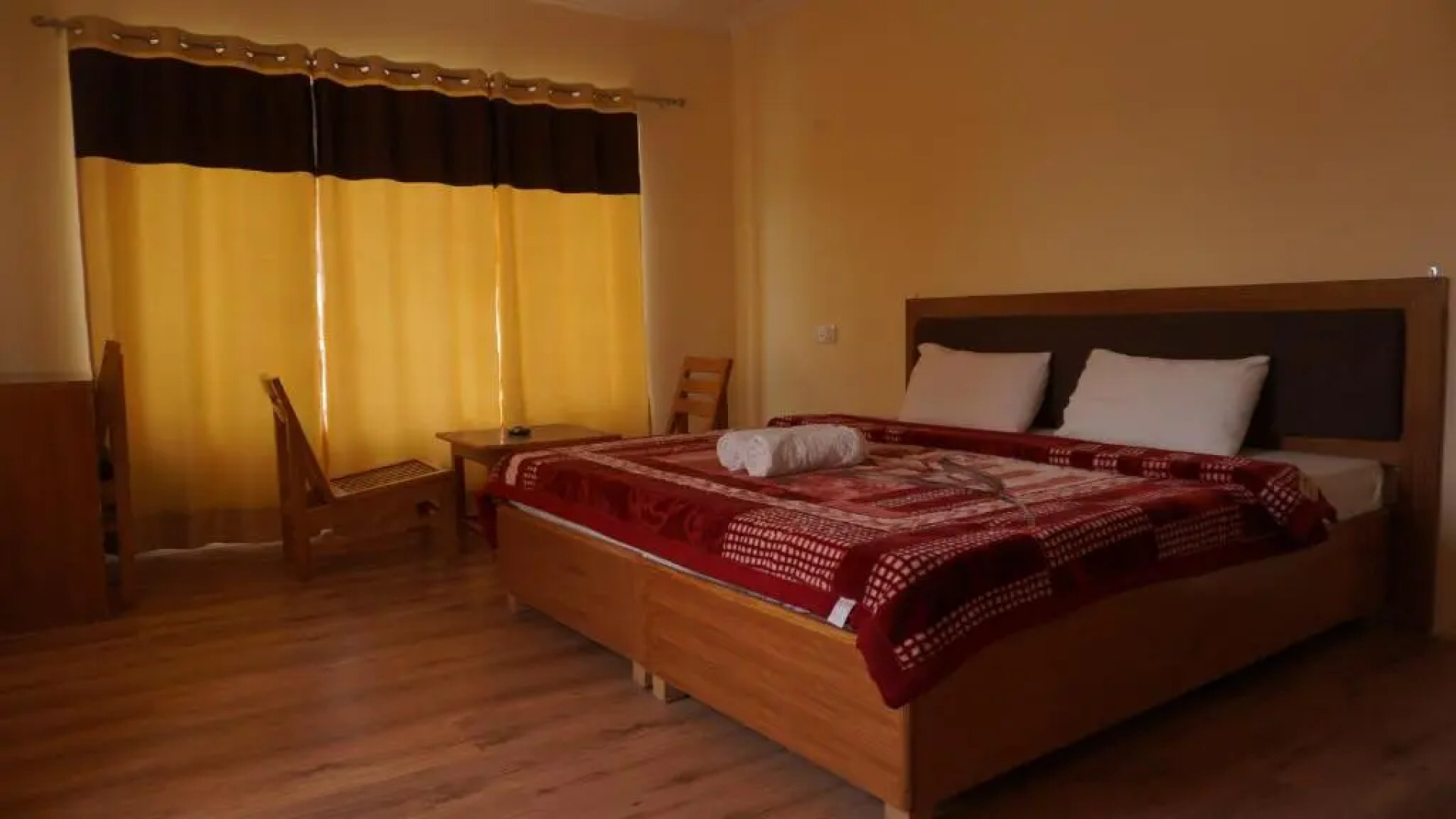 16 Arahat Guest House