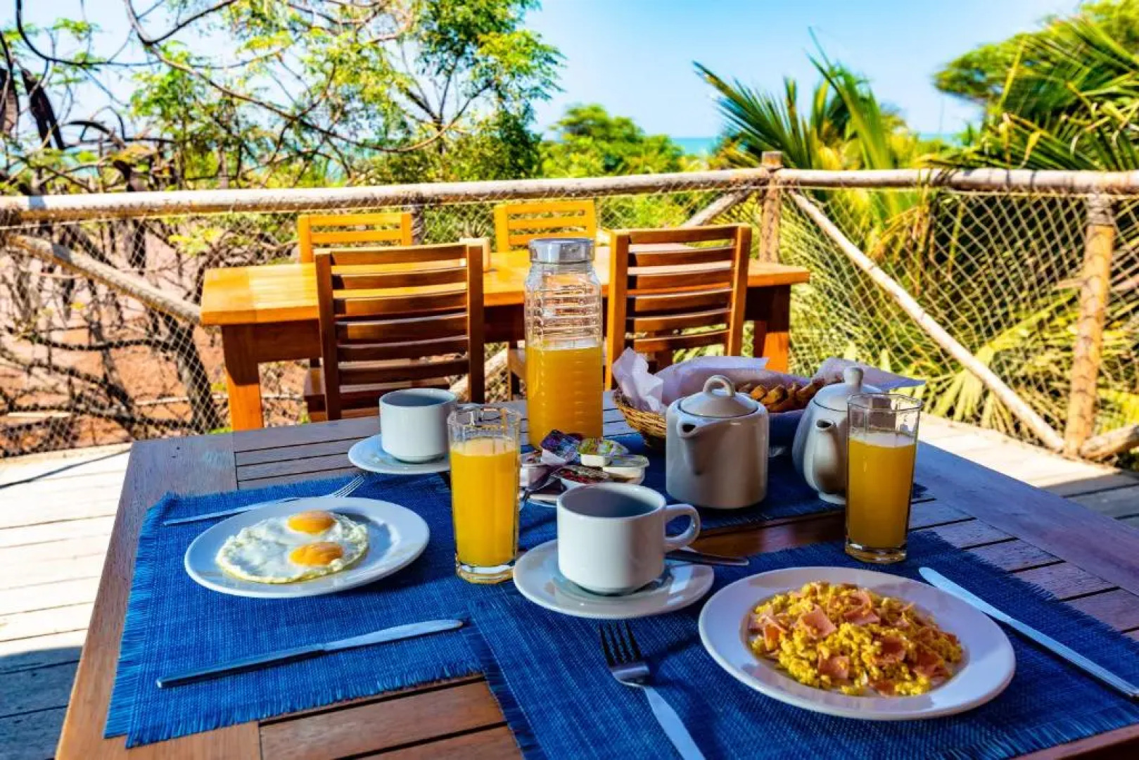 Hotel Punta Camarón Bungalows & Suites