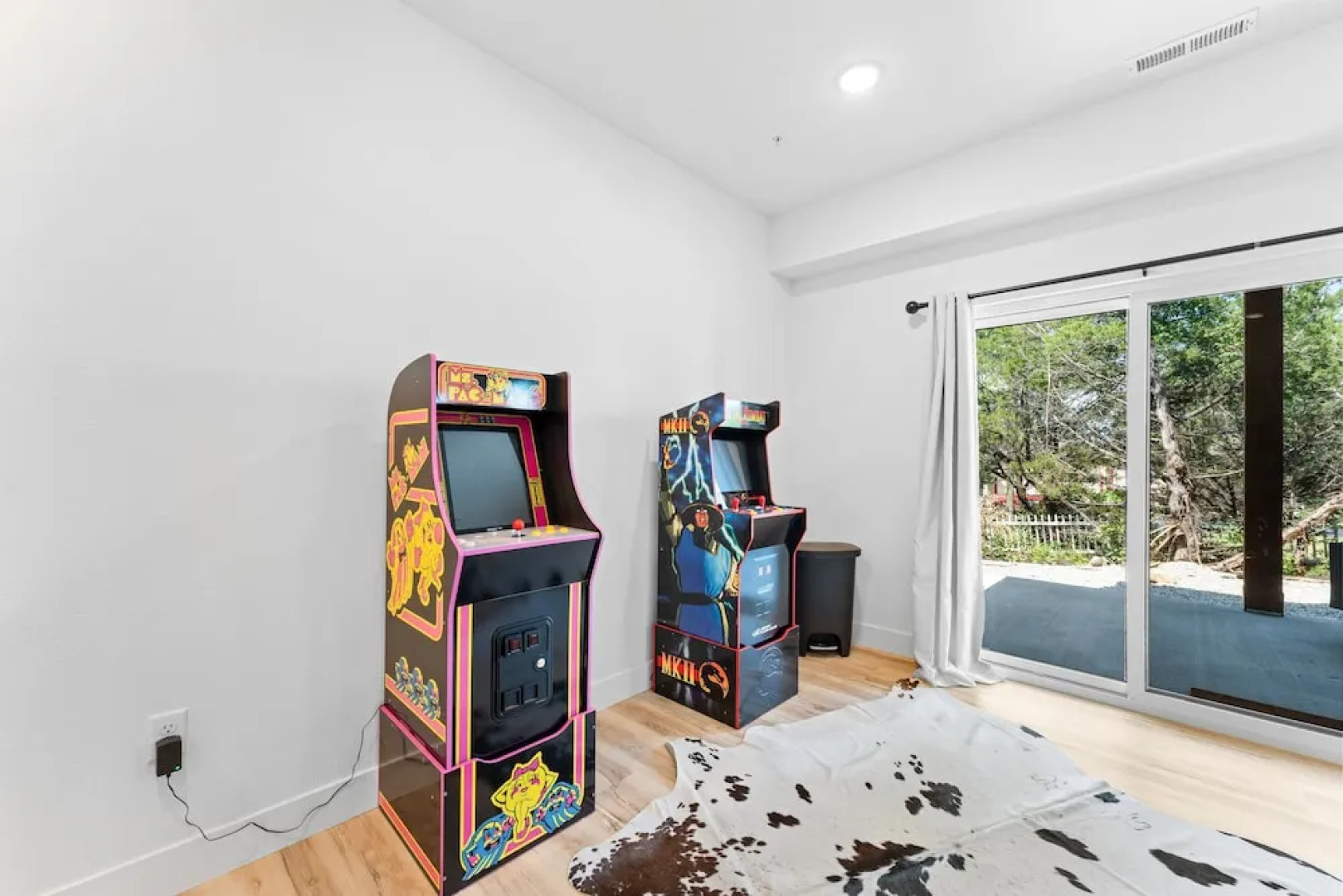 Windswept Cove 7 Bedroom Home by RedAwning