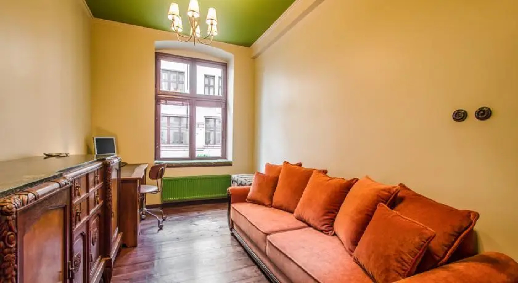 Maven Apartment