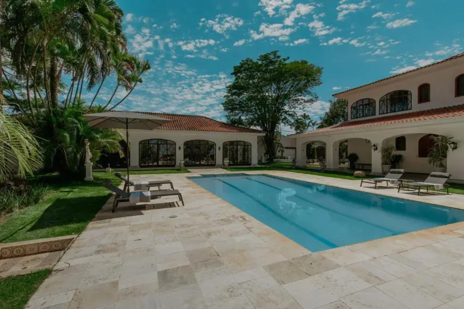 Vila Alto dos Pinhais