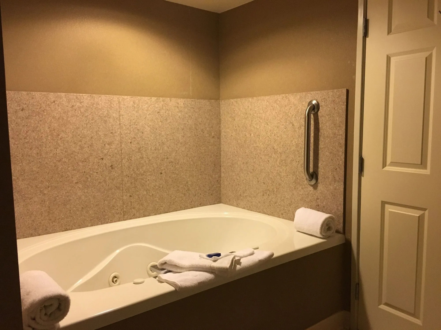 Coon Rapids North Metro Hotel to Norwood Inn & Suites