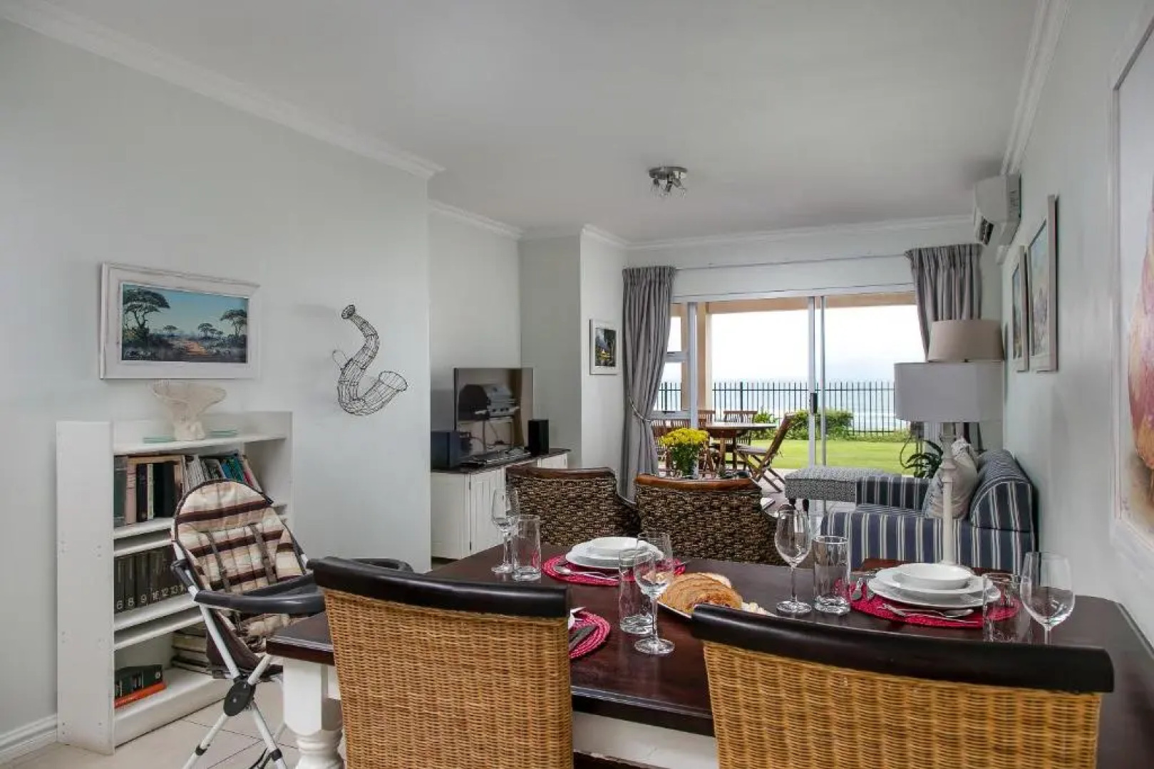 La Mer at Illovo Beach