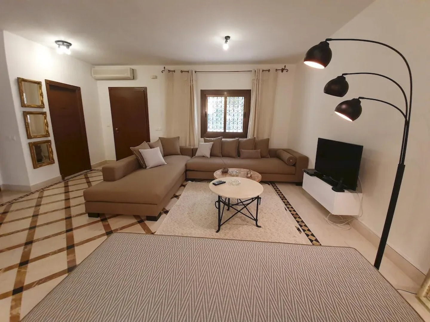 Golden Tulip APT Spacieux Avec Deux Terrasses