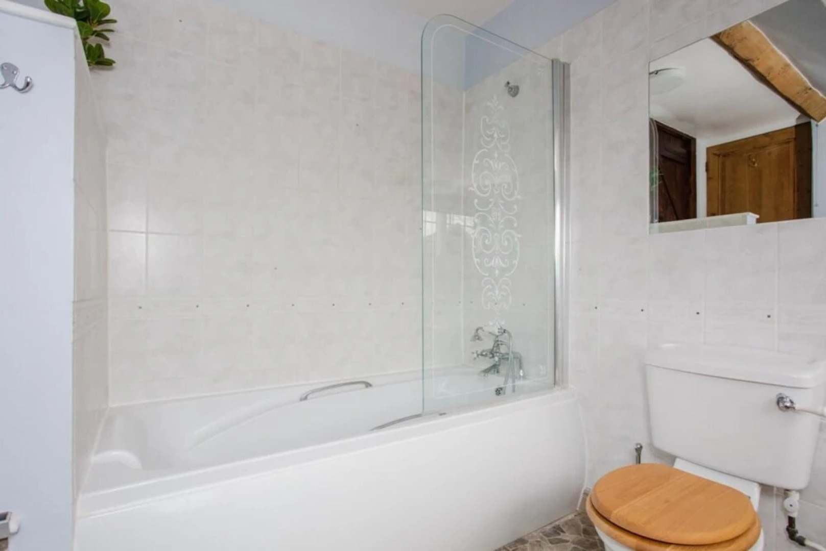 The Royal Retreat -elegant 7bdr With Garden