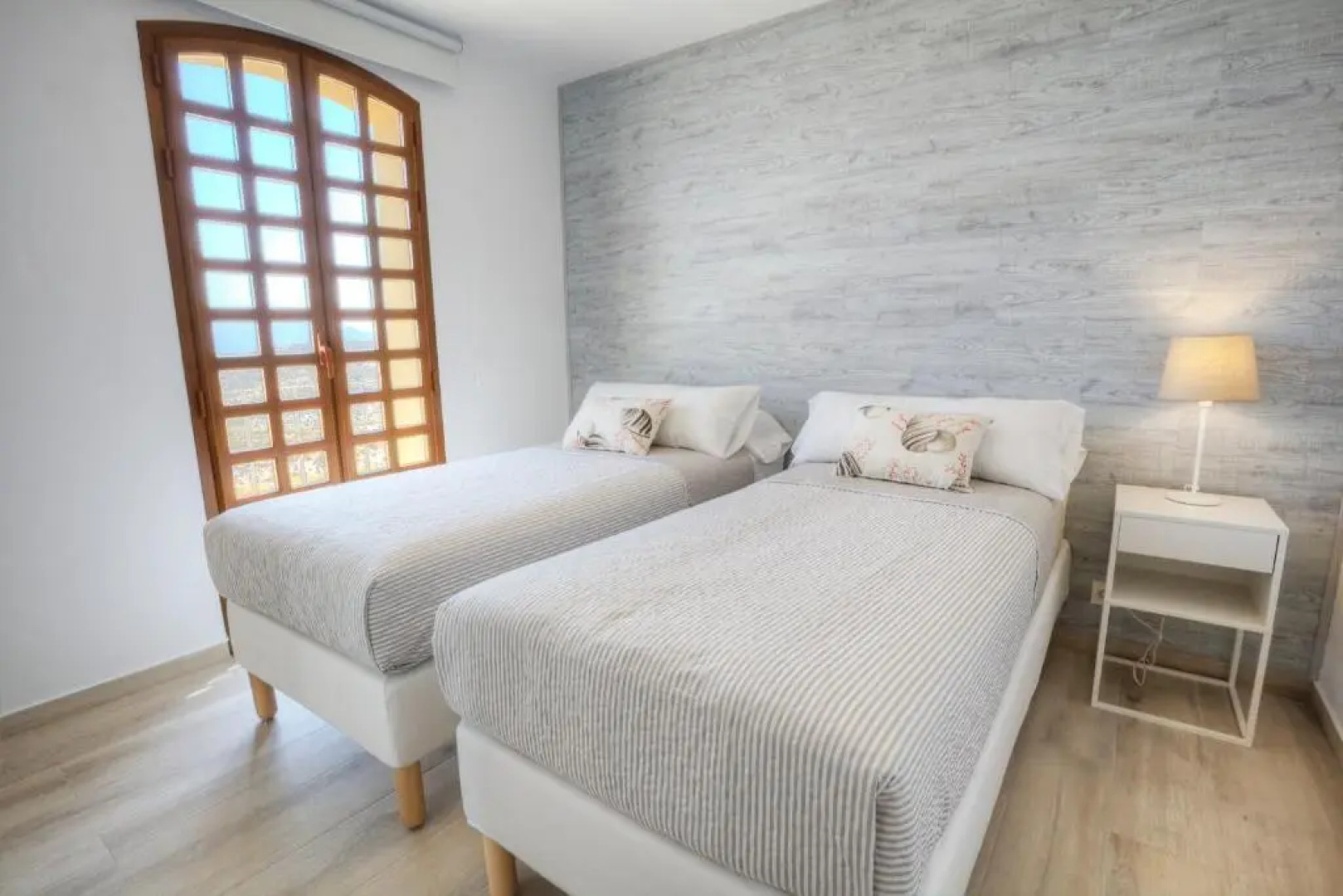 Desert Springs Apartment 355