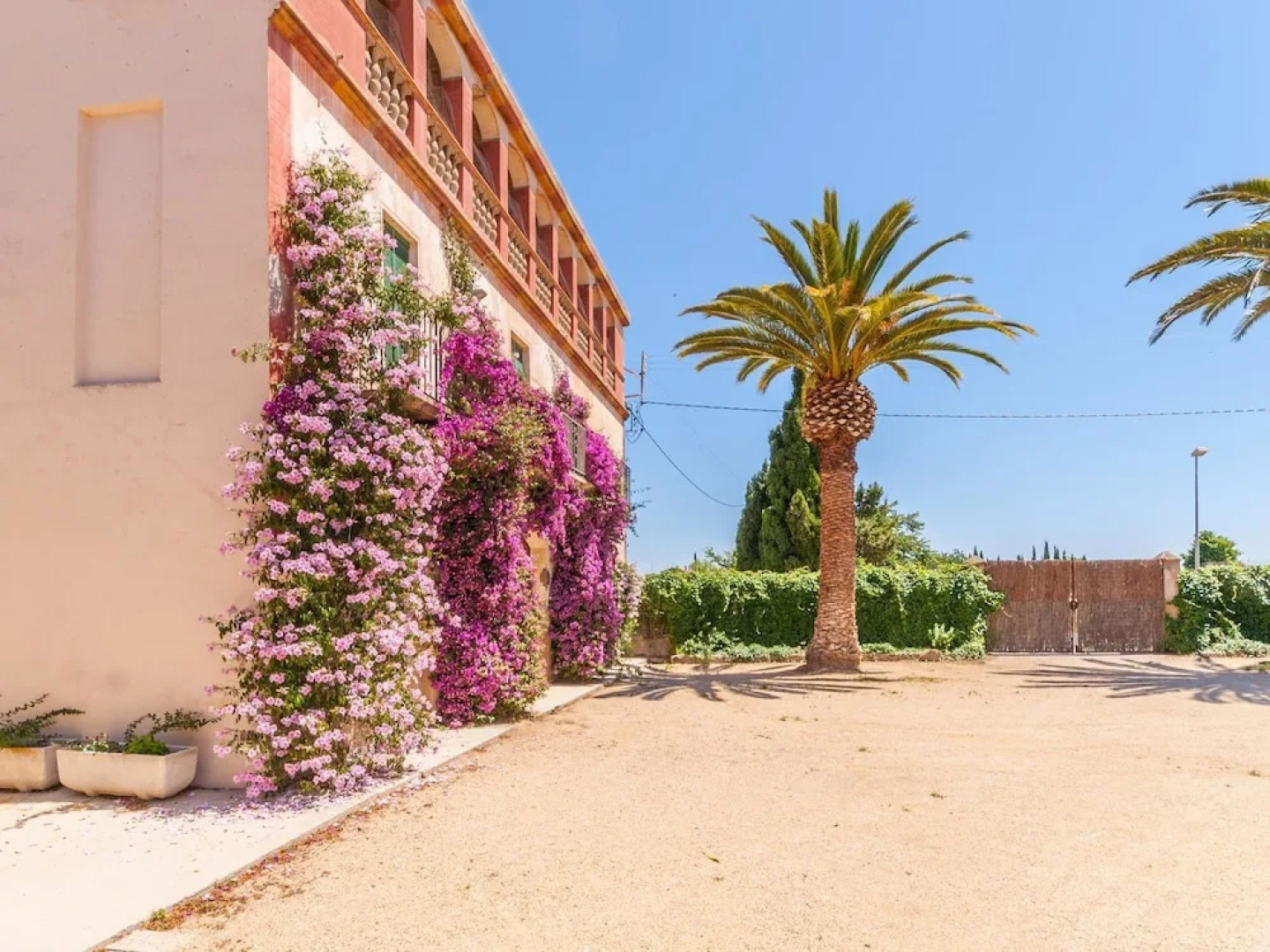 Huge Holiday Home in Catalonia With Private Swimming Pool