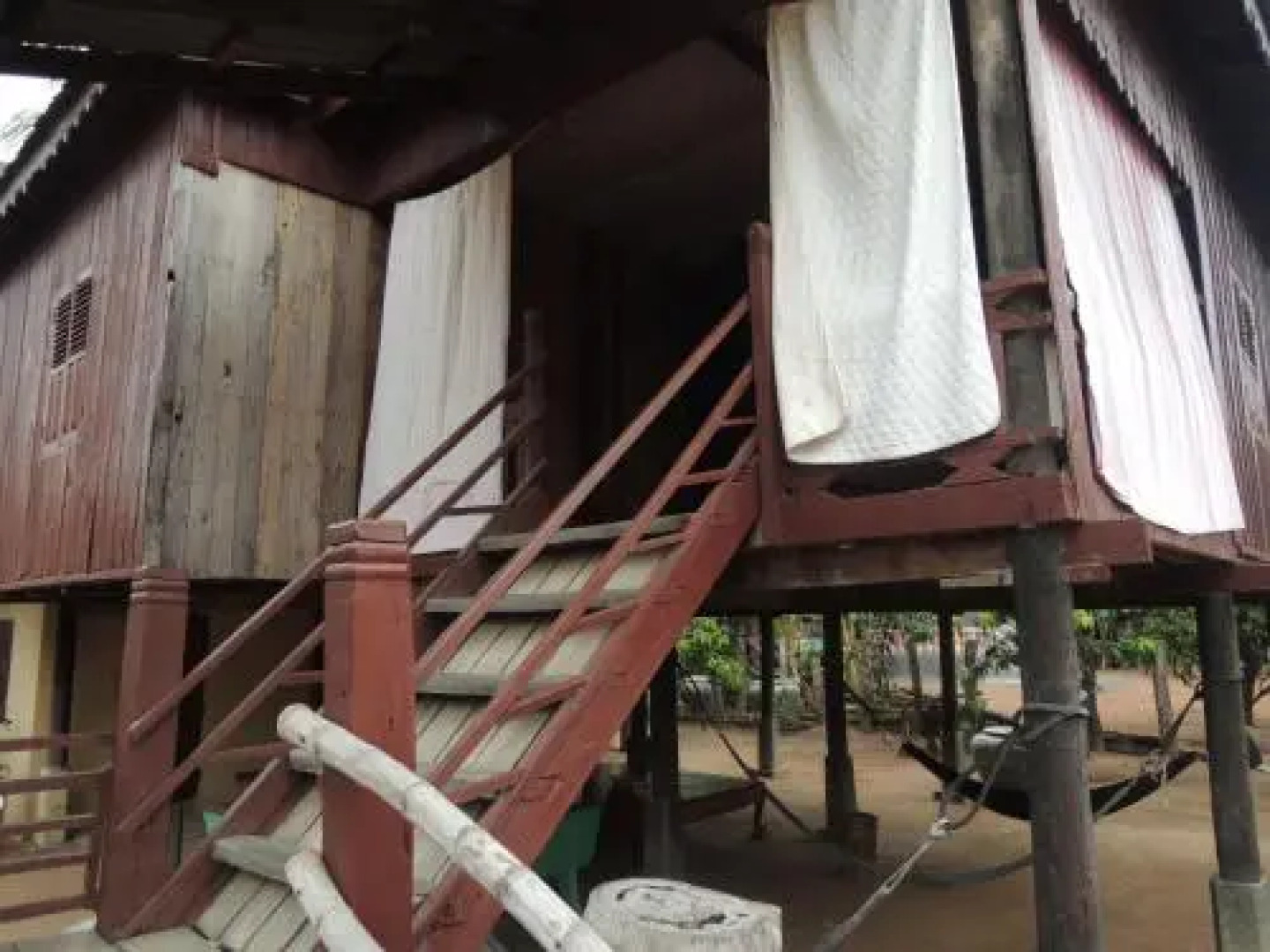 Khoeun Sreymom and Khlot Sopheng Homestay