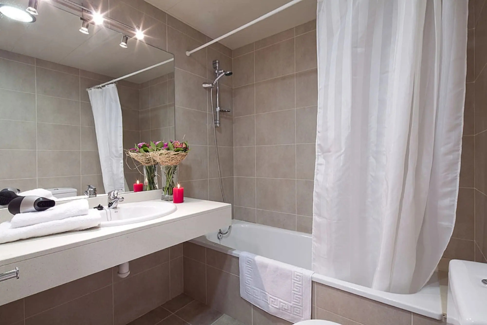 Charmsuites Nou Rambla