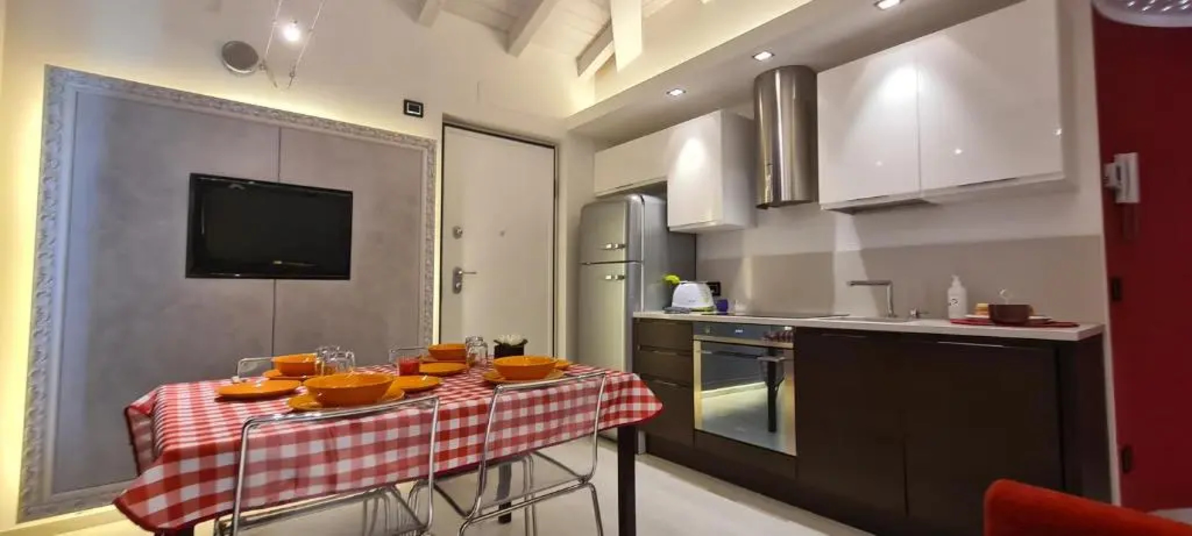 Residence Sirene alloggio Stefania vista lago e piscina