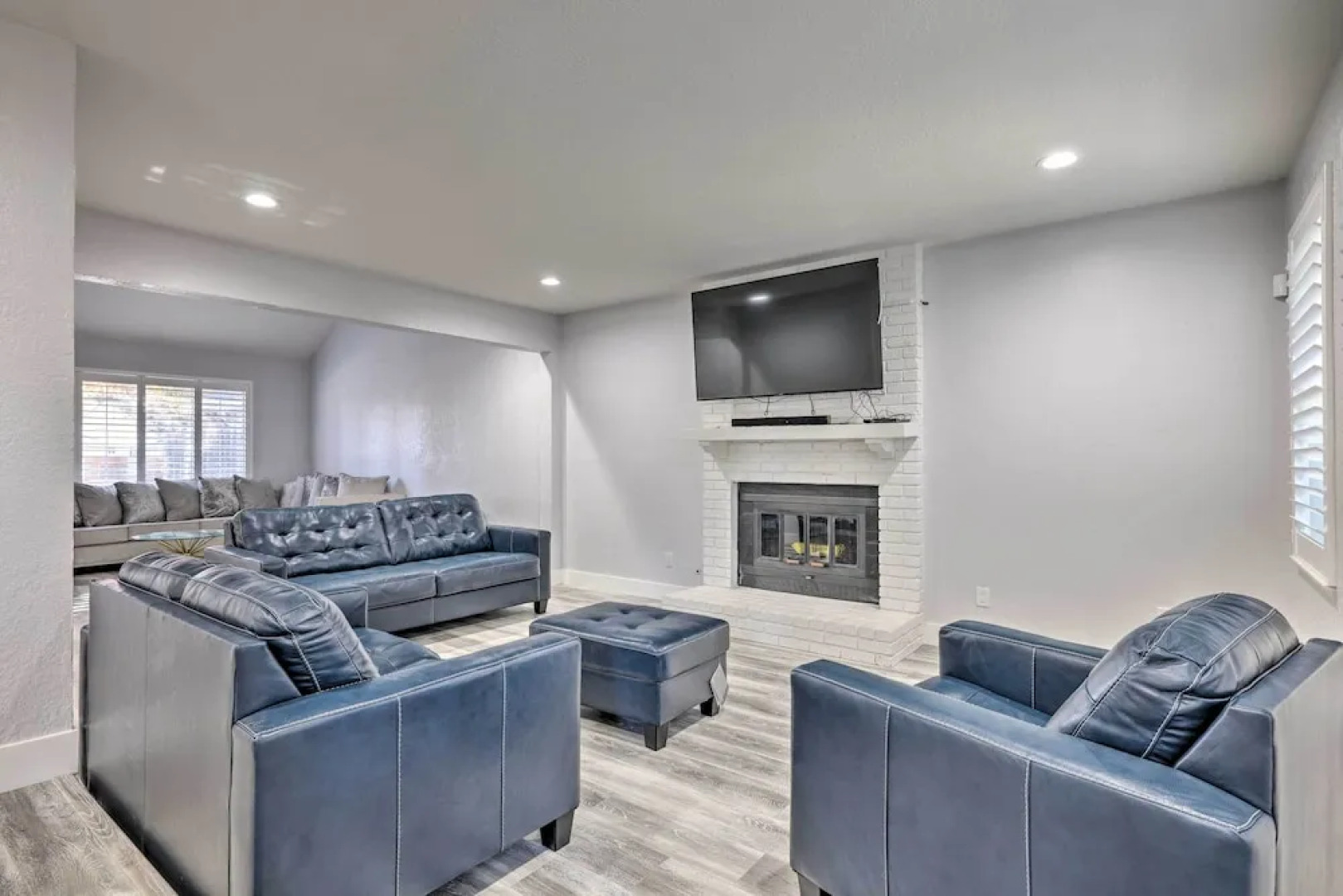 Modesto Home w/ Deck - 2 Mi to Vintage Faire Mall