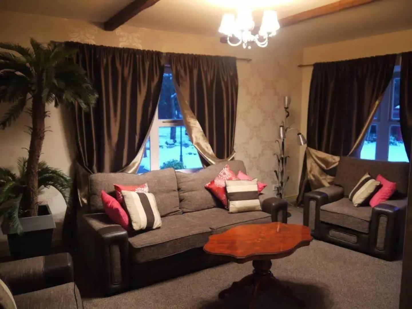 Dimple Well Lodge Hotel