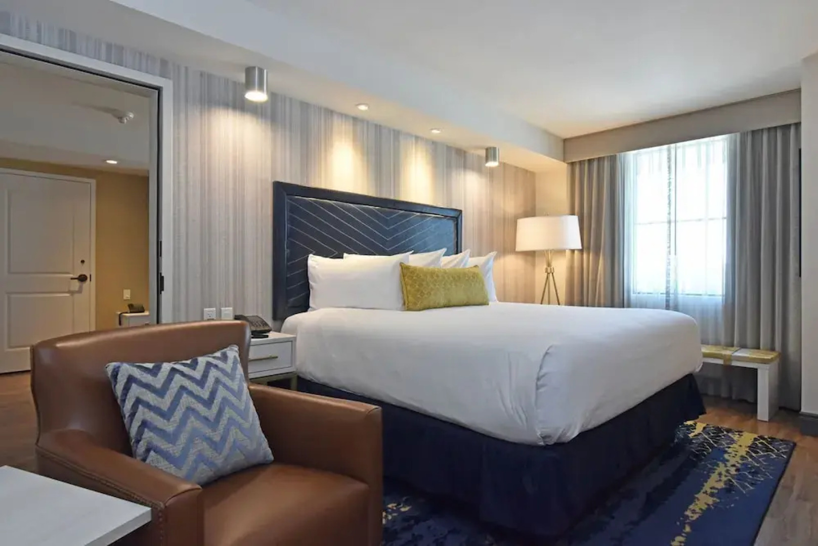 Tiverton Casino Hotel