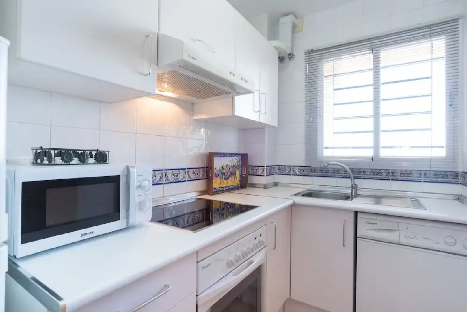 Malagasuite Beach And Sun