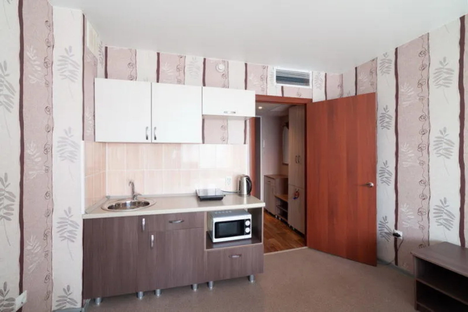 Apartments Viktory on street Pichugina, 6