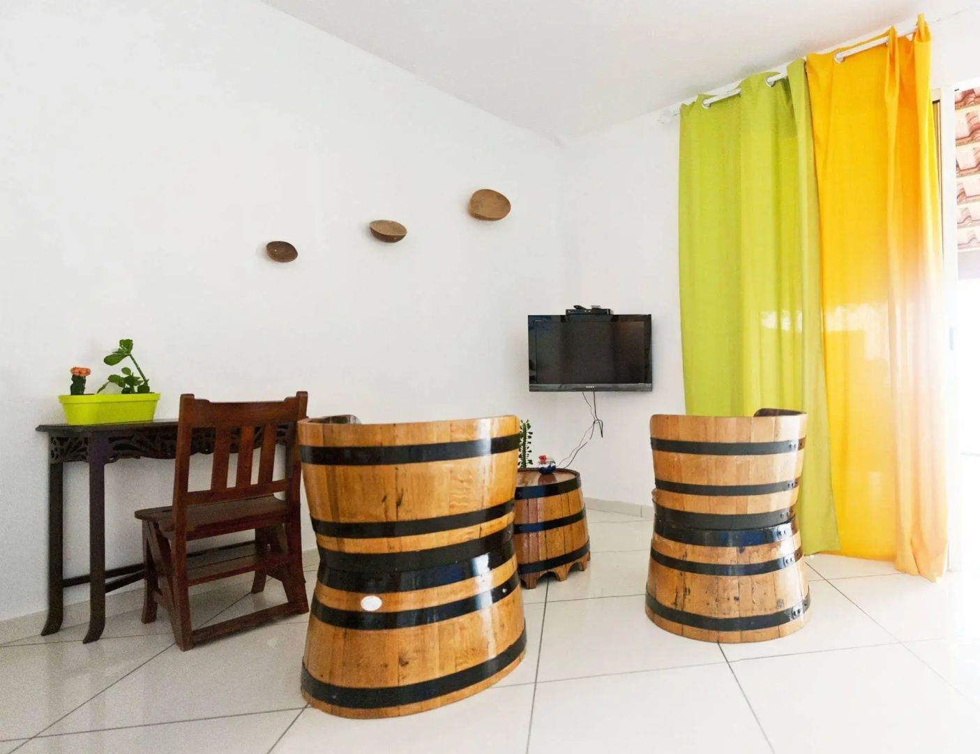 Makare Lagoon Club
