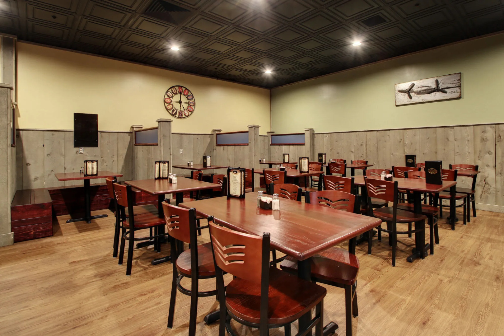 The Atrium Hotel on Third