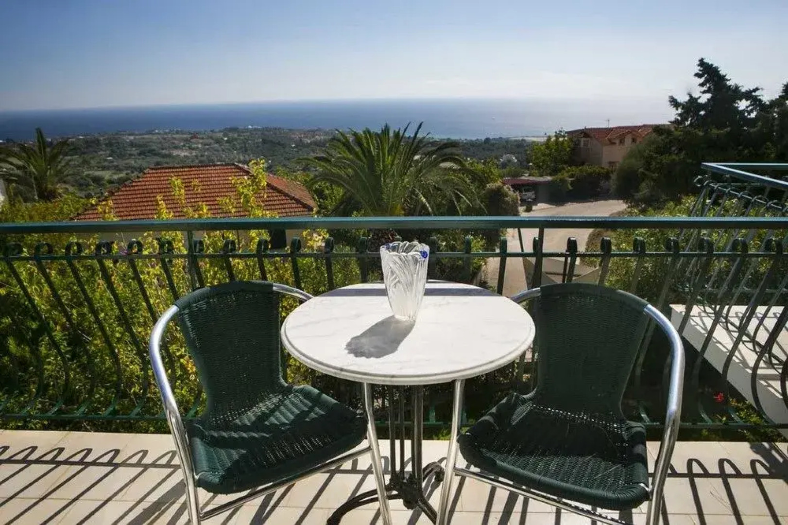 Irena Studios And Apartments