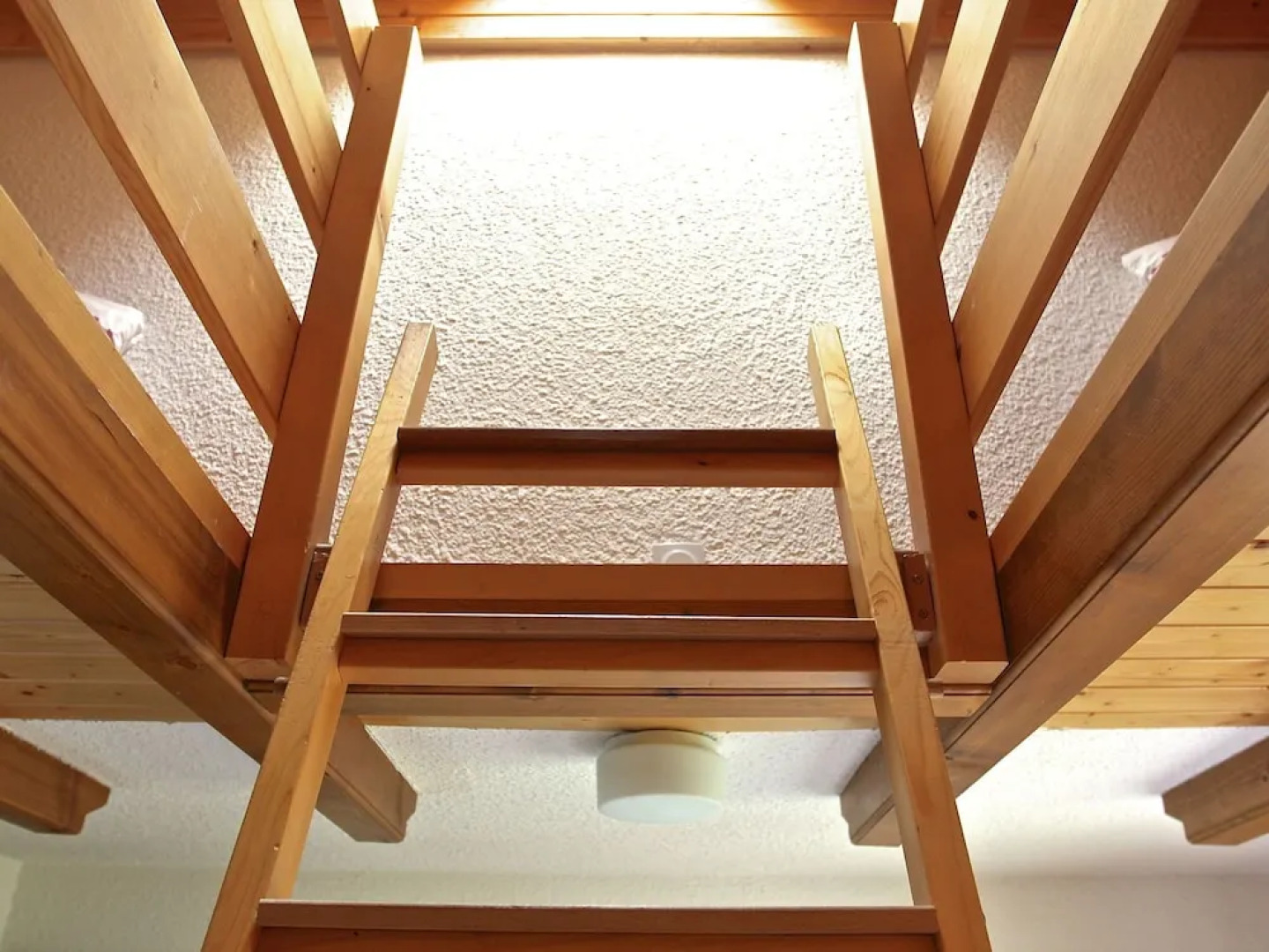 Cozy Apartment with Balcony in La Tzoumaz