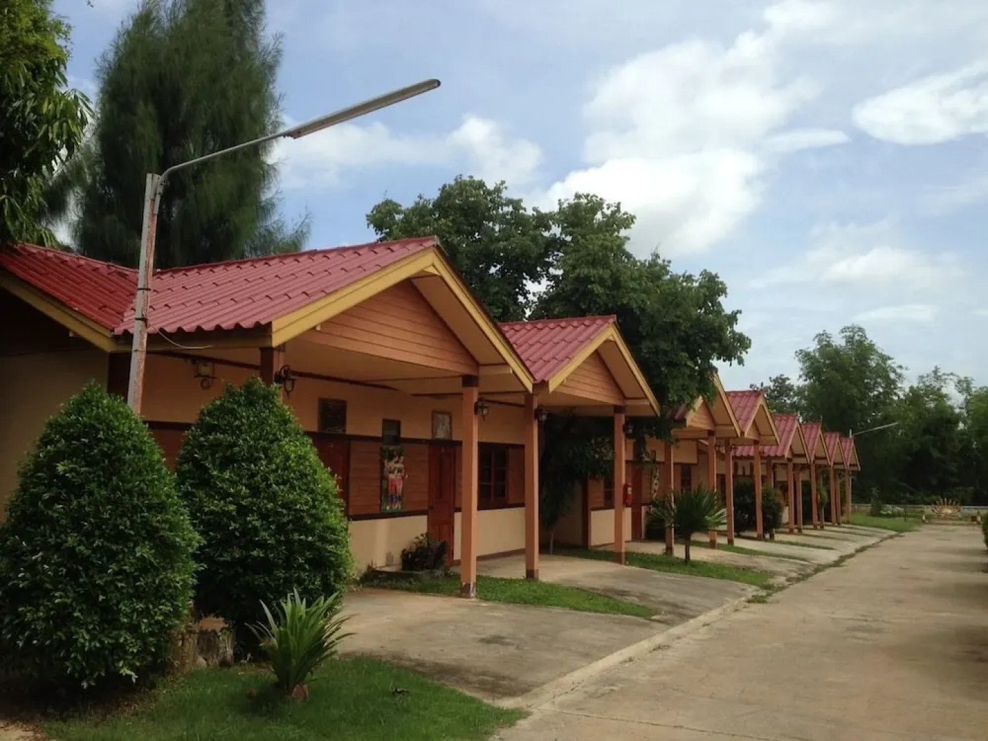 Sapmanee Resort