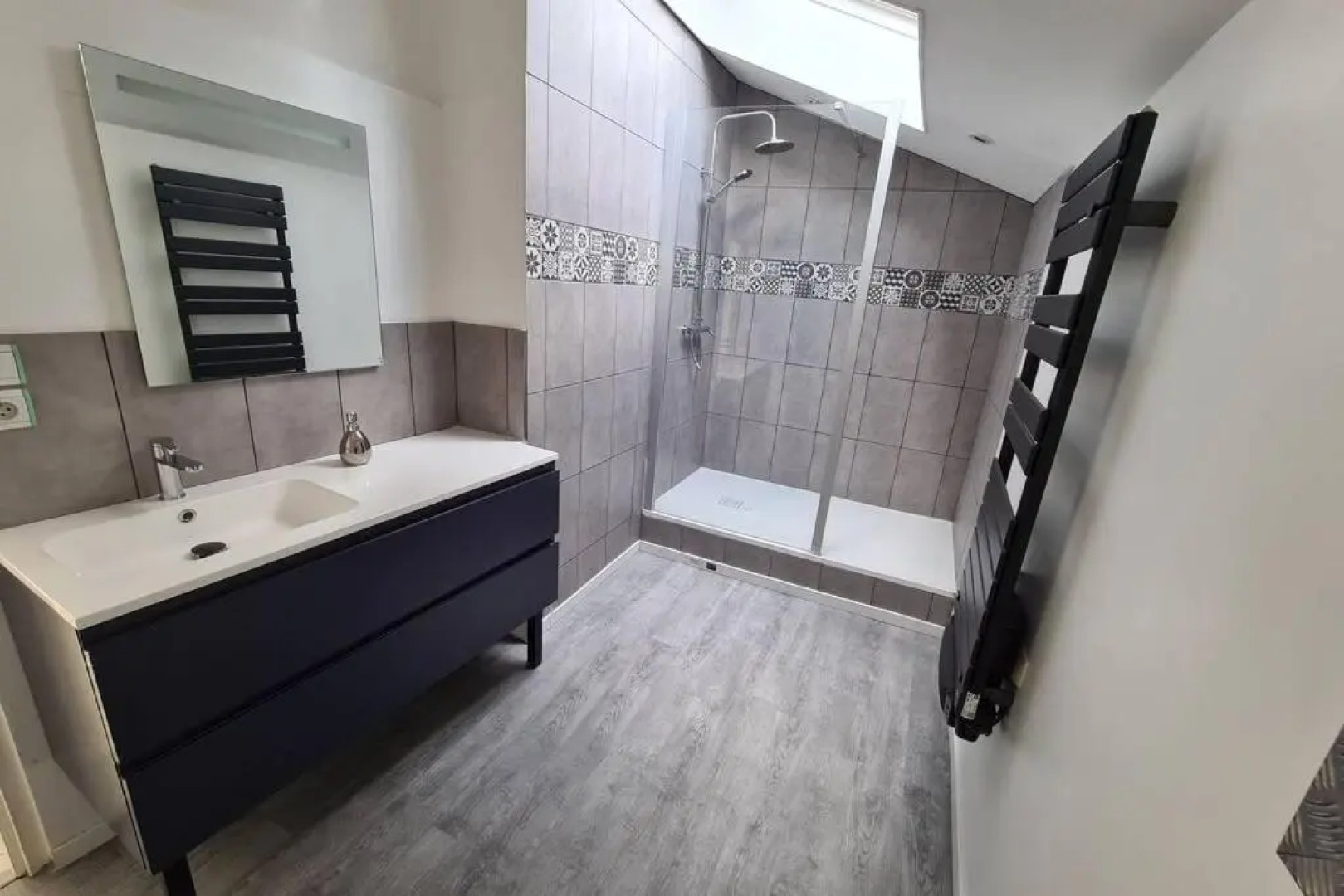 Maison de ville avec gd terrasse sans vis-à-vis