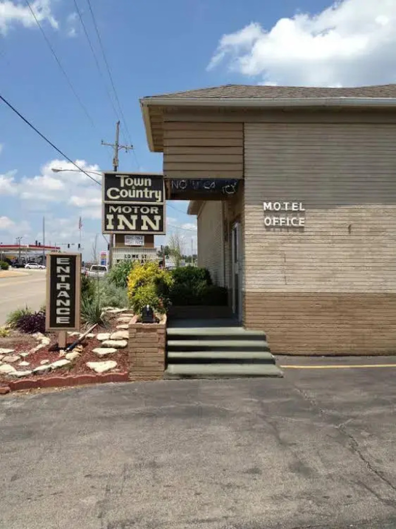 Town and Country Motor Inn Mountain Home AR