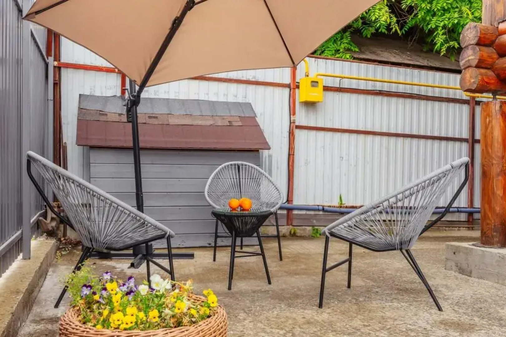 House Izbushka (Zhiloj dom)