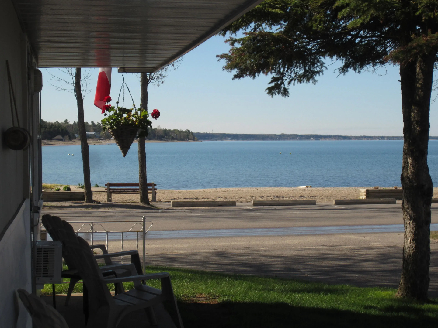 Balm Beach Resort & Motel