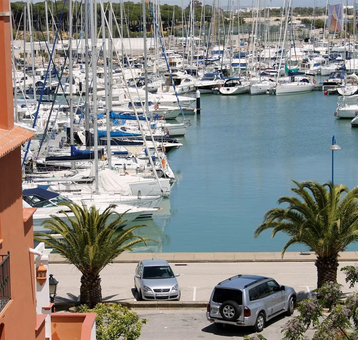 Apartamentos Puerto Sherry