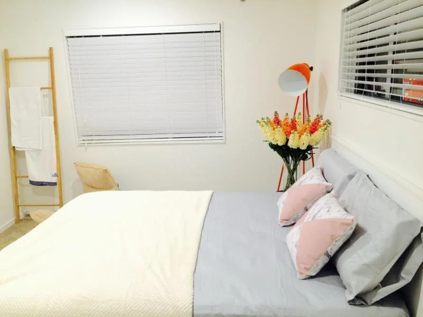 Unique Home - Glenfield BB