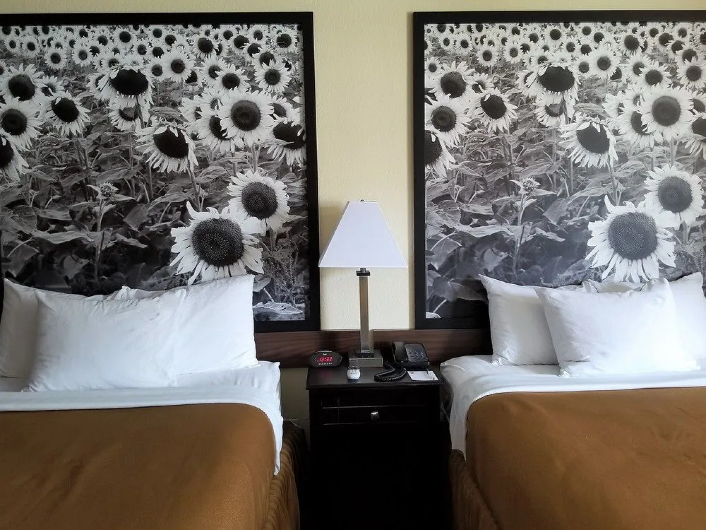 Super 8 by Wyndham Des Moines