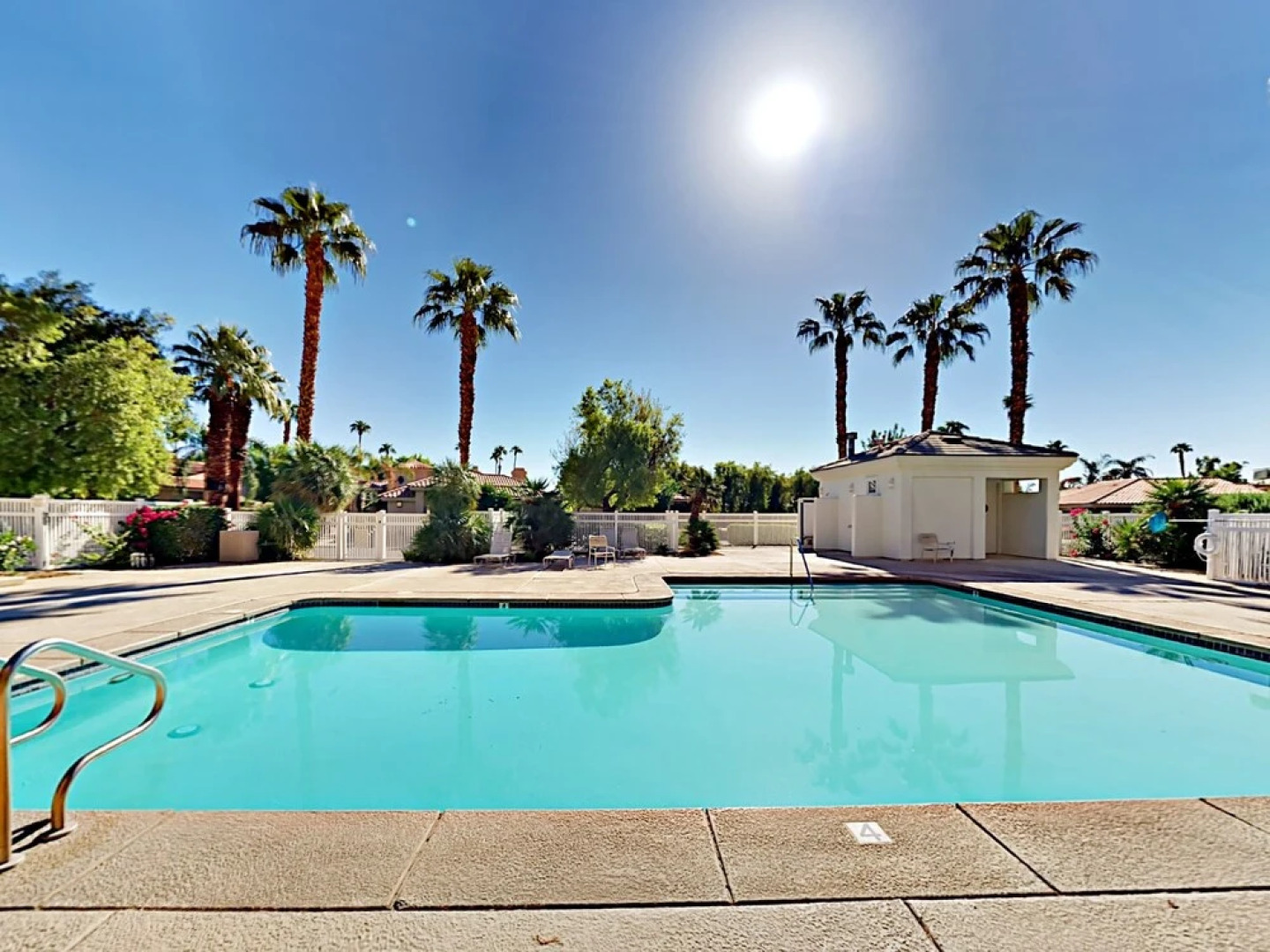 Oak Tree Condominium 3 Bedrooms 2 Bathrooms Condo