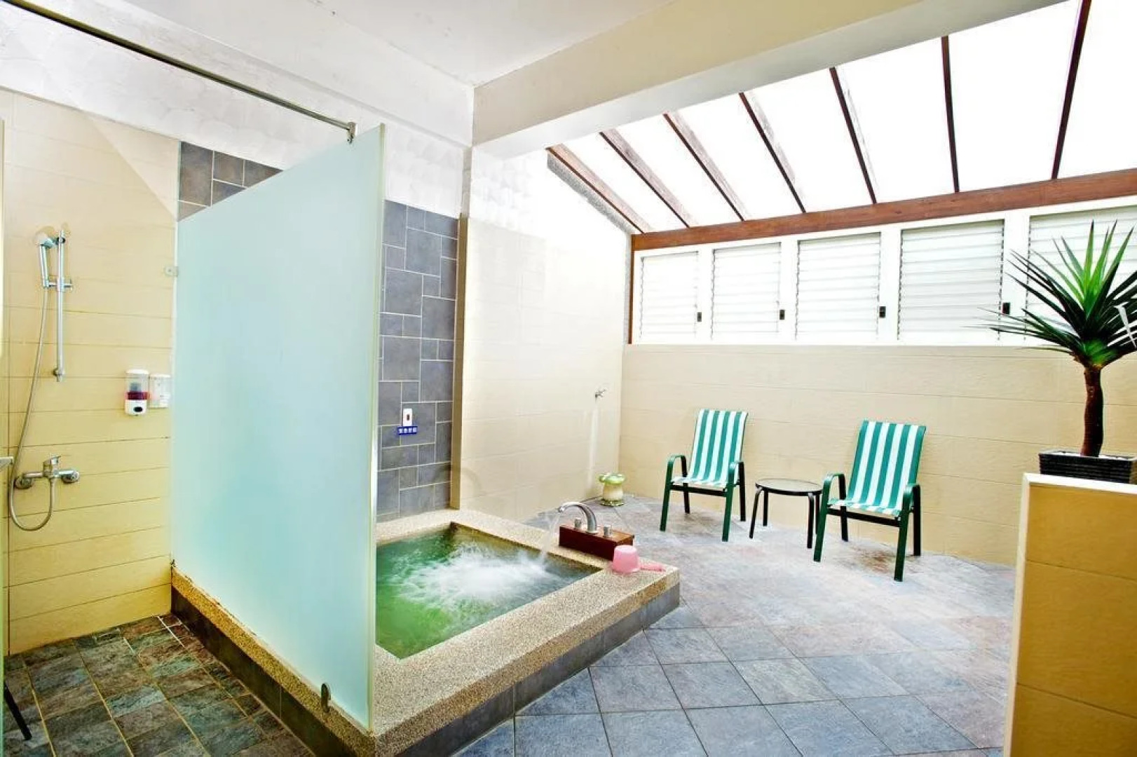 Hsinchu Bali Forest Hot Spring Resort