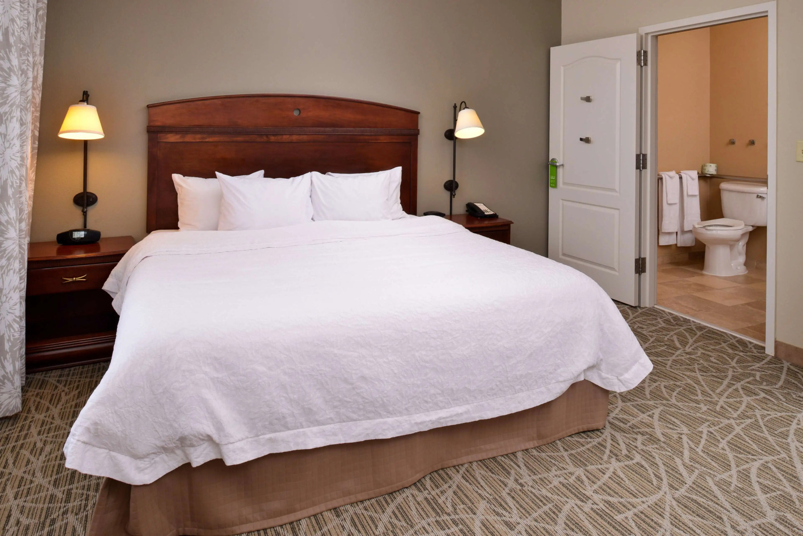 Hampton Inn by Hilton Litchfield