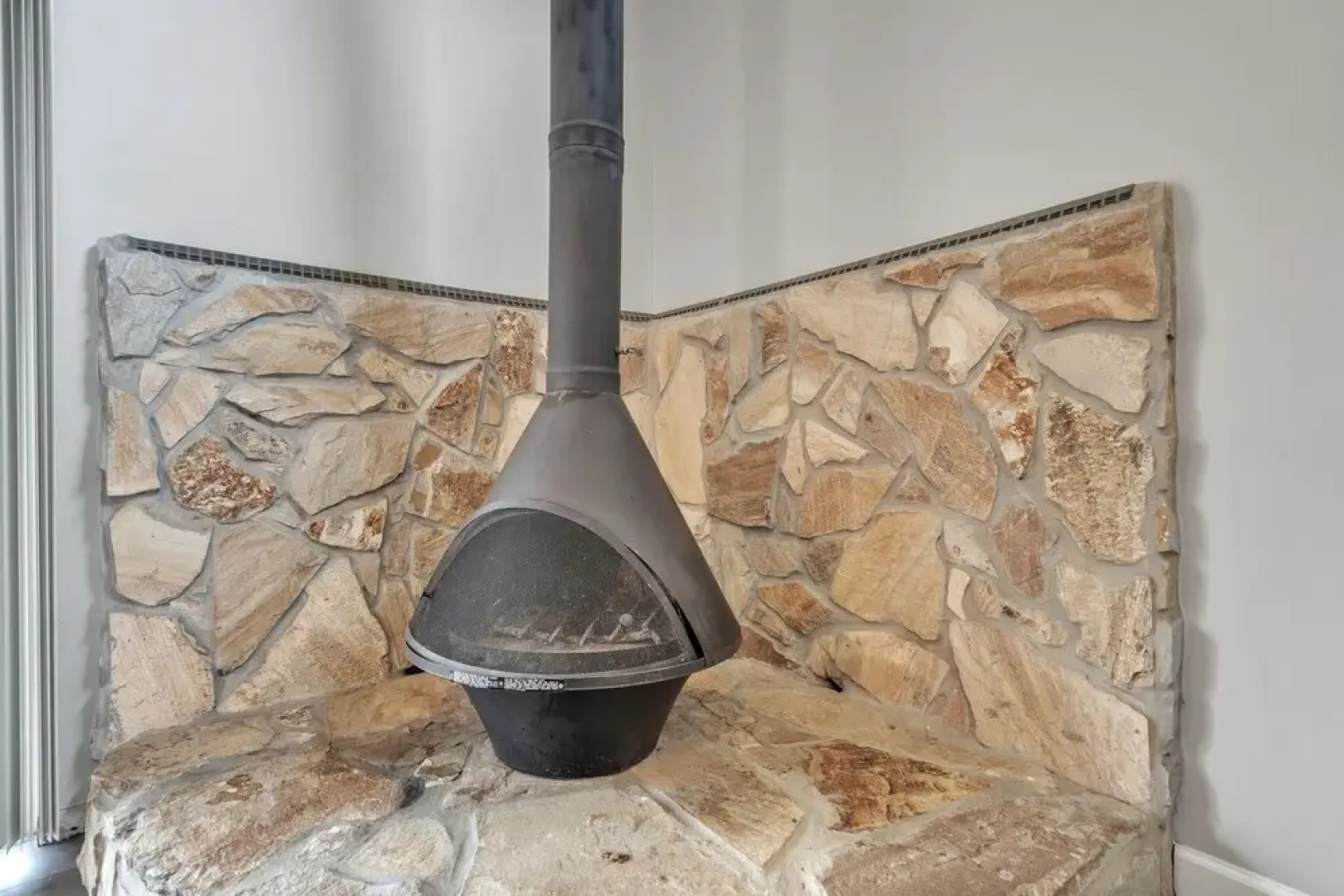 Eagles Nest 2 Bedroom Townhouse by Redawning