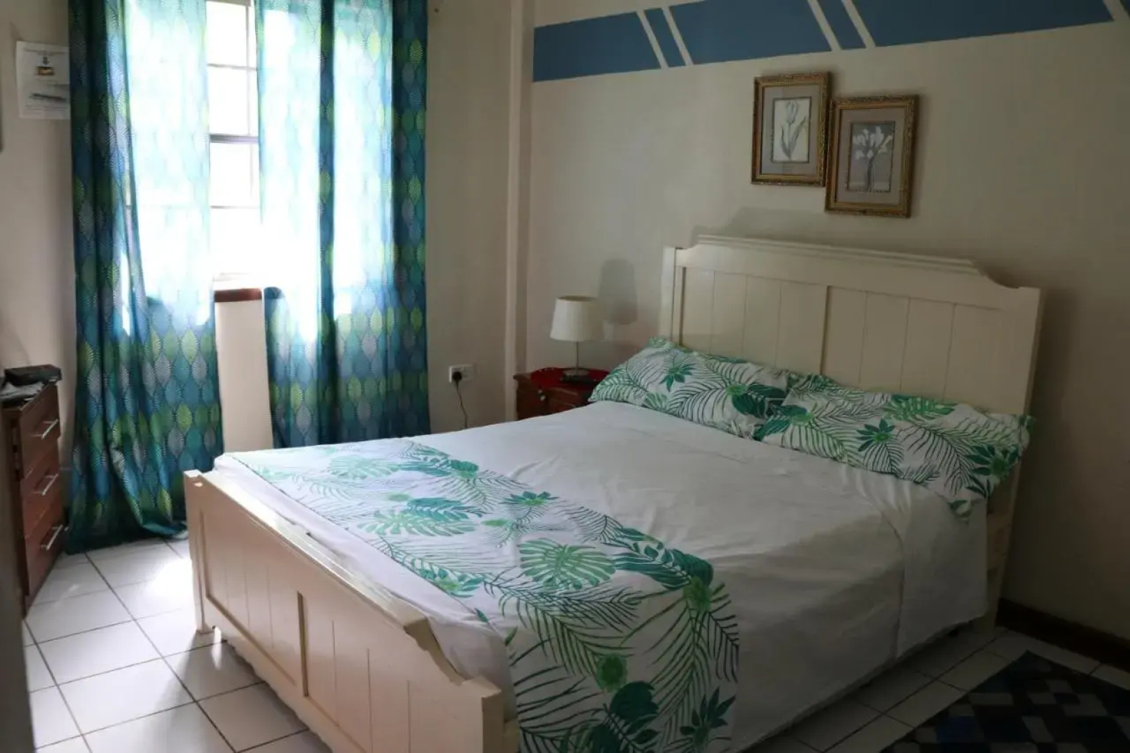 Tropical Breeze Guest House
