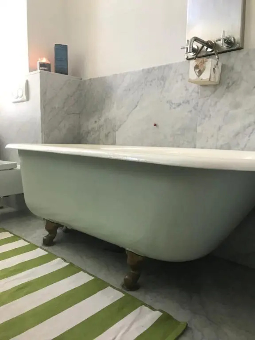 RL - Boutique Suites & Apartments