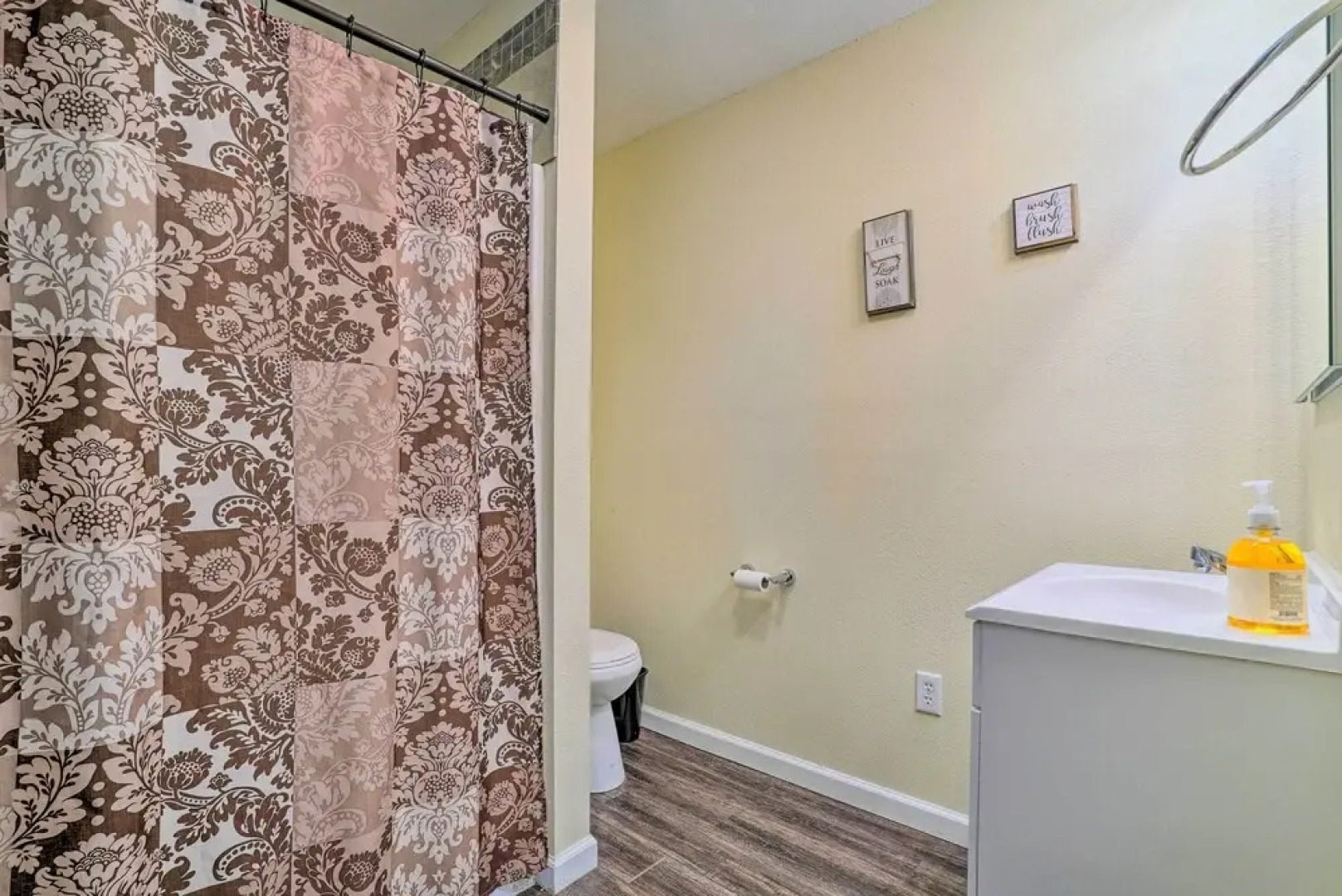 Pet-friendly Sierra Blanca Home in Downtown!