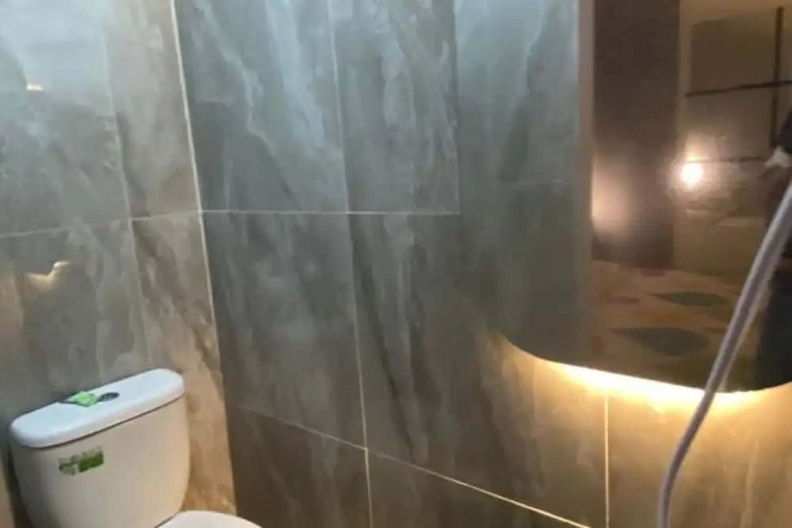 Capital O 93450 Hotel D'lala