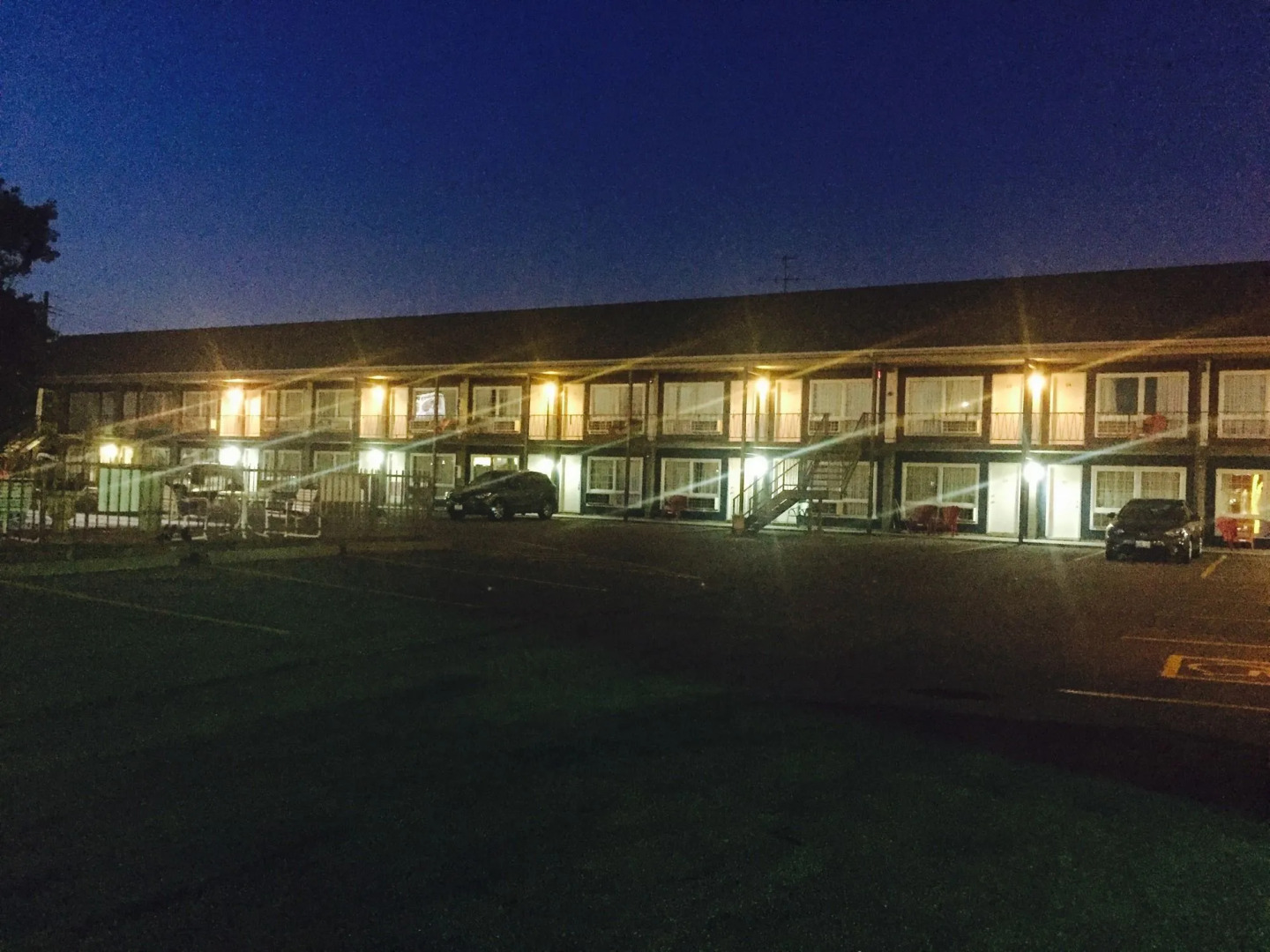 Niagara Falls Courtside Inn