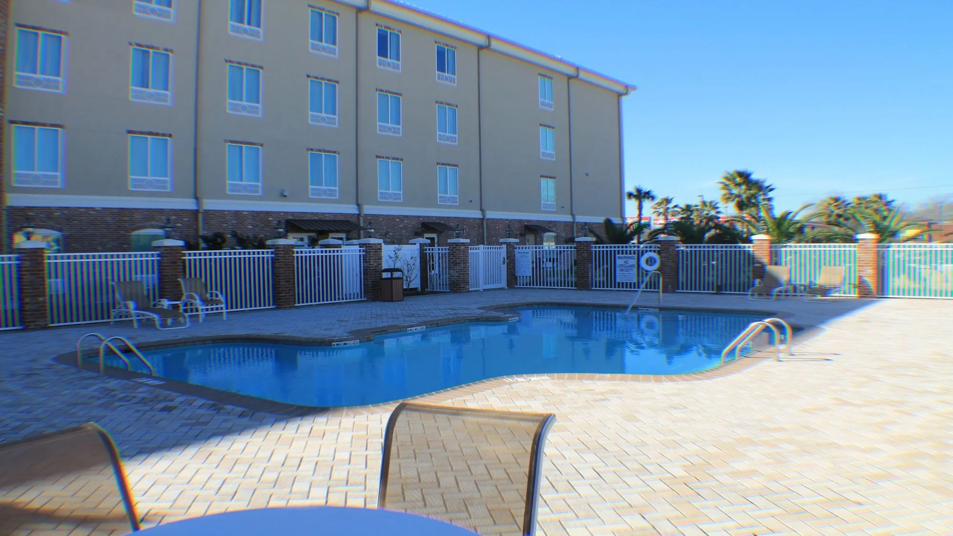 Holiday Inn Express & Suites Gonzales by IHG