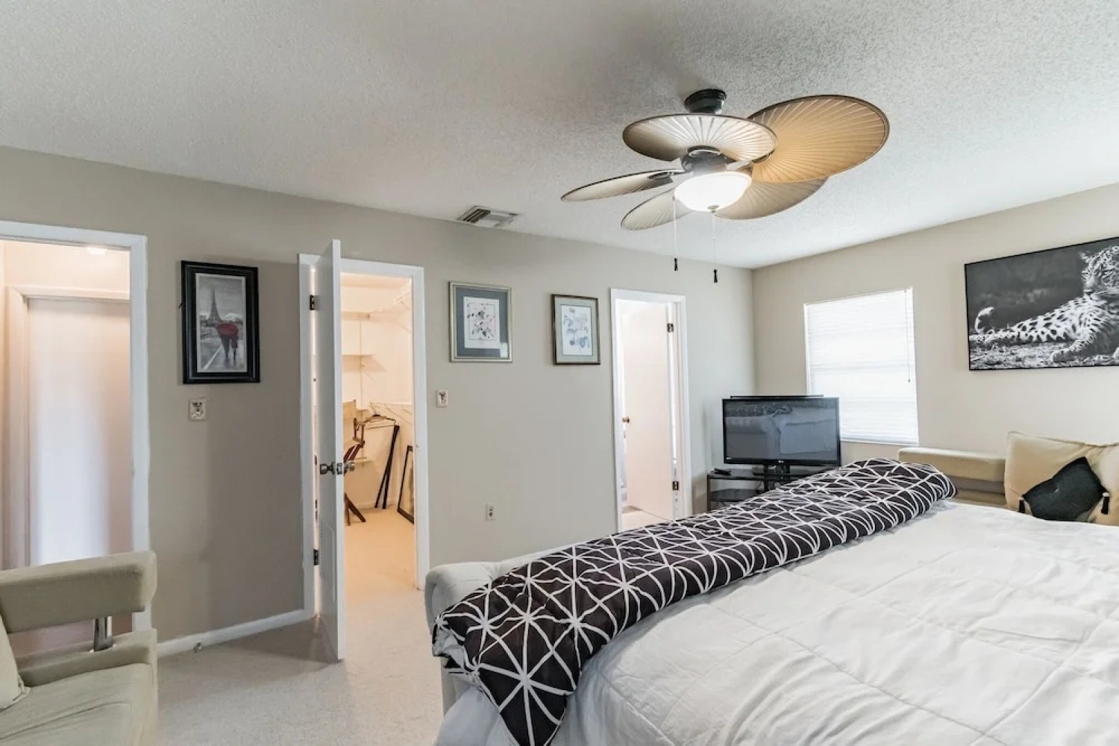 The Lake Home - Beautiful Oasis In The Heart Of Florida! 2 Bedroom Home by RedAwning