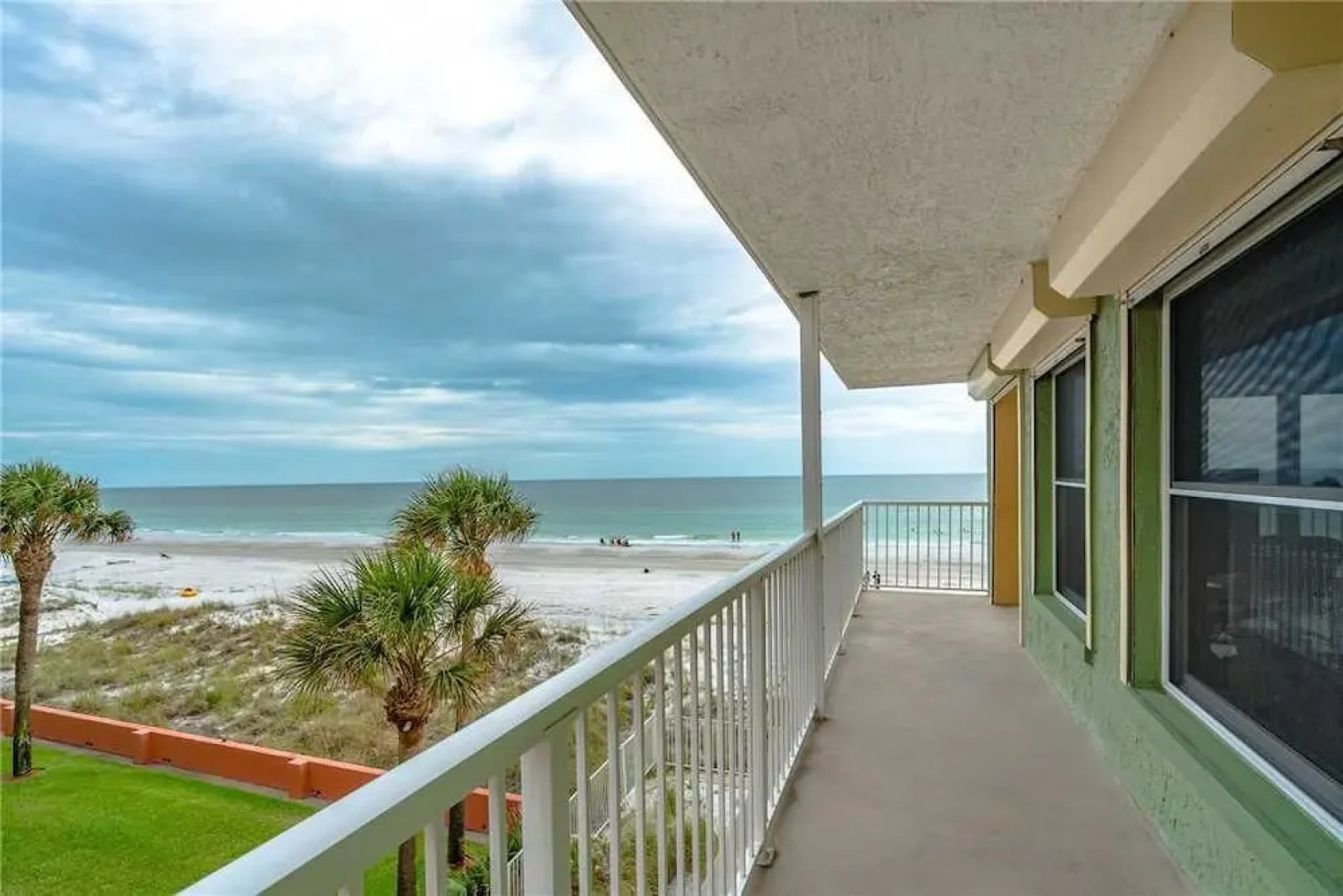 Pointe Condo 201 - Two Bedroom Condo