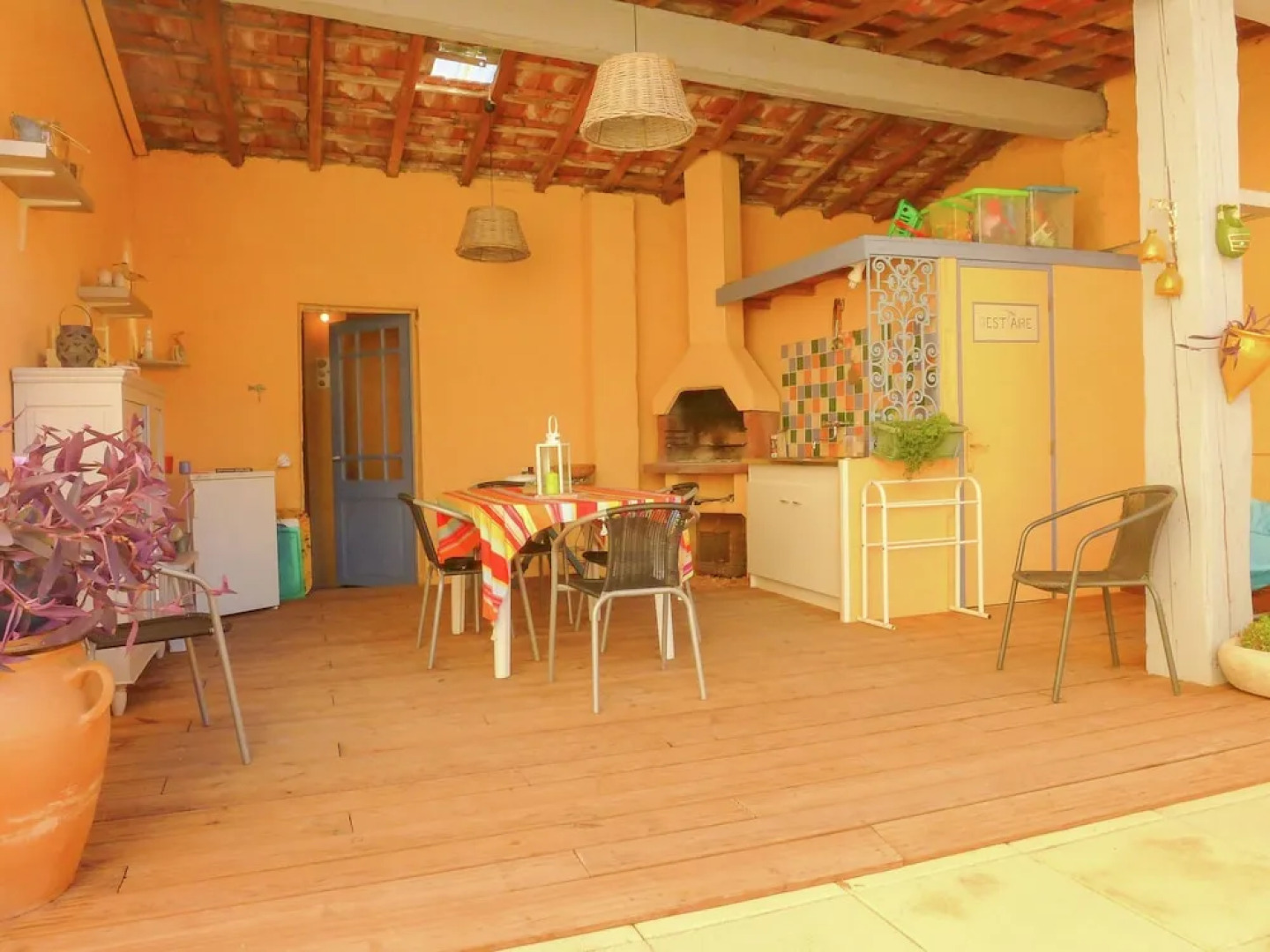 Lovely Holiday Home in Sainte-Valiere with Swimming Pool